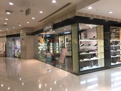 -上海世茂广场(南京东路店)