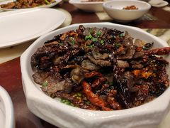 -蔼若春.传承三十年云南菜(金碧公园店)