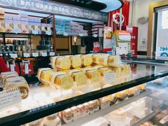 -红宝石·鲜奶小方·海派西点房(控江店)