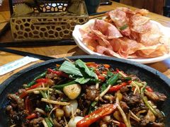 -老滇山寨•云南特色菜•地方菜•民族风情歌舞表演(金碧店)