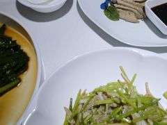 -鸭王烤鸭店(三里河店)