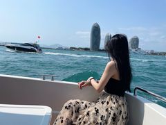 -三亚游船旅游中心(三亚鹿回头游艇游船公共码头店)