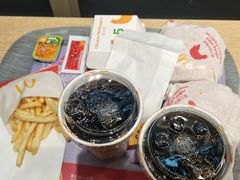 -麦当劳(展览路店)
