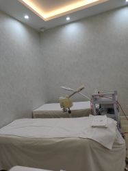 -苗方清颜专业祛痘