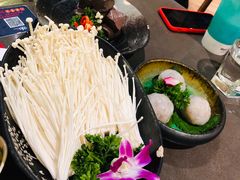 -捞王锅物料理(上海世茂广场店)