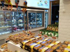 面包甜点陈列柜-嘉华饼屋JOY BAKERY(南屏街店)