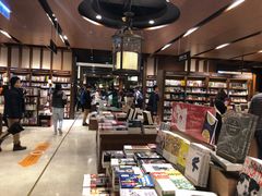 -诚品(信义店)