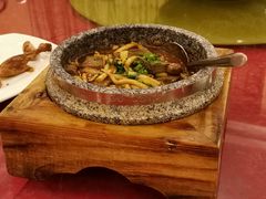 自制石锅黑豆腐-名豪品鲜荟(云亭店)