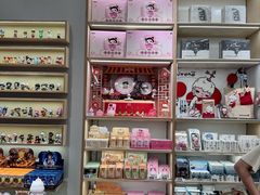 -泡泡玛特POPMART(杭州乐堤港店)