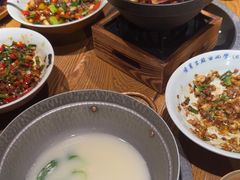 -吃饭皇帝大土家民族菜(正大广场店)