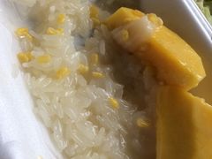 -芒果糯米饭摊子