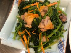 -洁神饭庄·海鲜·青岛菜·30年老字号(五四广场店)