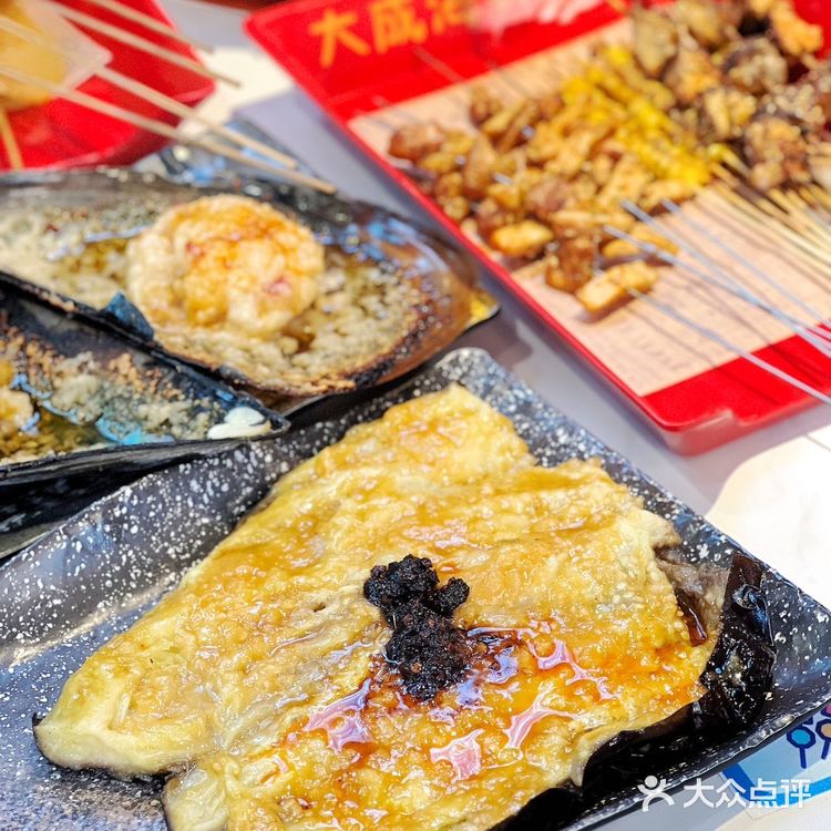 深夜美食撸串儿走起｜必须“大成”烧烤海鲜全攻略。