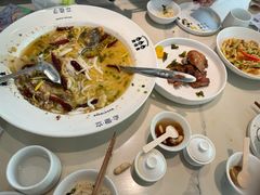 -渔语鱼酸菜鱼新川菜(来福士店)