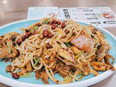 -灵芝妹子海鲜米线(香炉礁山姆店)