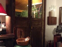-Cuc Gach Quan Restaurant