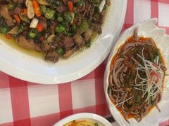 -洪霞餐馆·川菜·鲜货现炒(两江春城店)