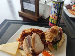 -三亚湾海居雅高铂尔曼度假酒店