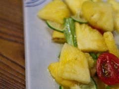 青柠檬拌鲜菠萝-云海肴·汽锅鸡·云南菜(天津国金汇店)