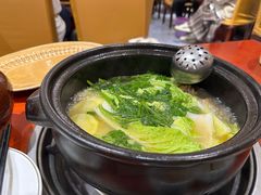 -菌之家·专业纯野生菌火锅·特色炒菌