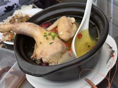 -七的湖·晚芳亭·阳澄湖农家菜·大闸蟹(莲花岛店)