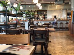 -ROAST coffee & eatery