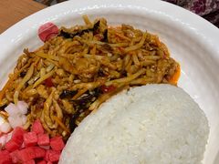 鱼香肉丝饭-阳阳中国饭(北京荟聚店)