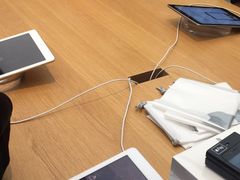 -Apple 零售店(Canton Road)