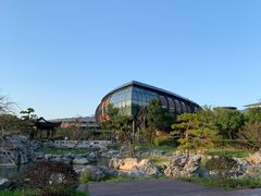 -上海滴水湖皇冠假日酒店