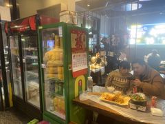 -老街烧烤大排档·地道湖北菜·龙虾馆(汉口火车站店)