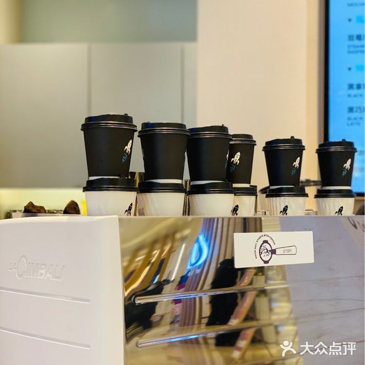 魔都探店｜FOOM黑拿铁&ZAKU魔都超人气网红泡芙