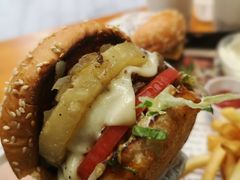 -The Habit Burger Grill 哈比特汉堡(复兴soho店)