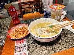 -湘下佬·老长沙吃货铺(顺成·大融城店)