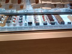 -Dough&Joe团憩(瑞虹天地月亮湾店)