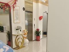 -皓齿连锁·雅贝健口腔·种植·矫正中心(虹口曲阳路店)