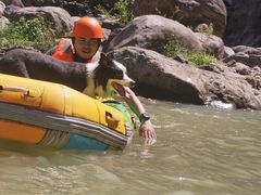 -安吉龙王山峡谷漂流