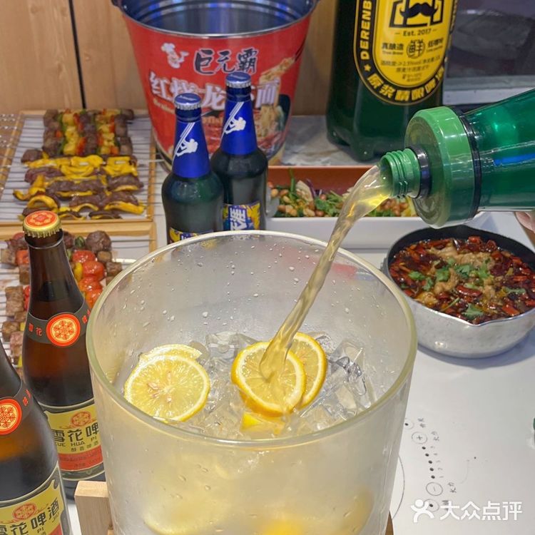 夏天的快乐就是东北烧烤➕龙虾！绝了！