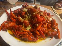 -亮亮虾城·地道油焖大虾(吴家山总店)