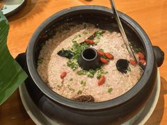 汽锅菌子肉饼-老滇山寨•云南特色菜•地方菜•民族风情歌舞表演(金碧店)