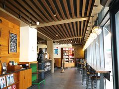 大堂-星巴克(西藏路店)