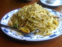 -Woeng Kee