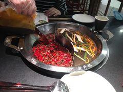 -井格重庆火锅(西直门凯德Mall店)