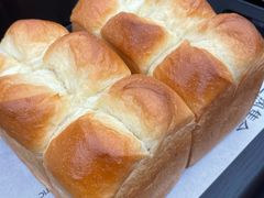 -HOT CRUSH趁热集合·现烤面包(环球港店)