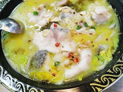 酸菜鱼-金三可市井水煮鱼(金碧园店)