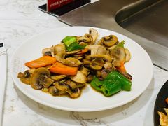 三色蘑菇-火地铁板烧(河西龙湖天街店)