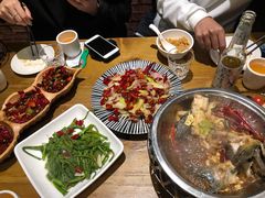 -隔壁老王·家常云南菜(花巷店)