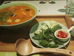 冬阴功海鲜汤米粉-越弥越南传统美食馆