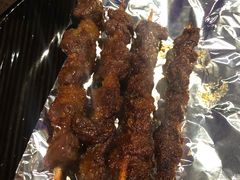 现烤牛肉串-左庭右院鲜牛肉火锅(新梅广场店)