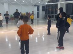 -西安小天鹅艺术团(曲江Alice店)