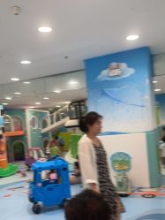 -孩子王童乐园(唐山万达广场店)